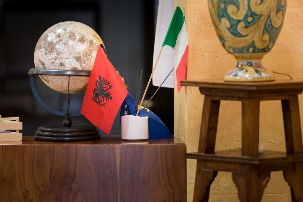 Pensjonat Valle Himara Piana Degli Albanesi Zewnętrze zdjęcie